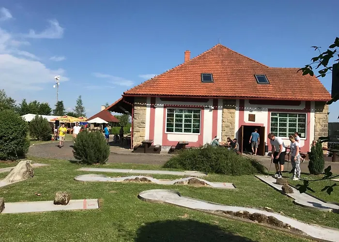 Famozclub Bakov nad Jizerou